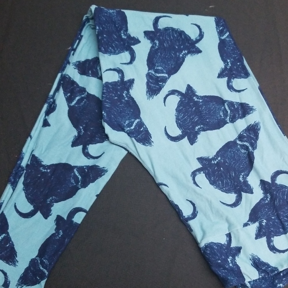 NWOT Lularoe TC Leggings - Buffalo!!